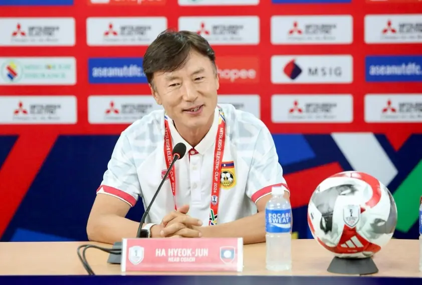 HLV Hàn Quốc chính thức bị sa thải sau chuỗi thua trước Việt Nam