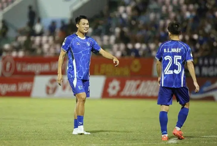 “Tiền vệ Việt kiều chính thức trở lại V-League”