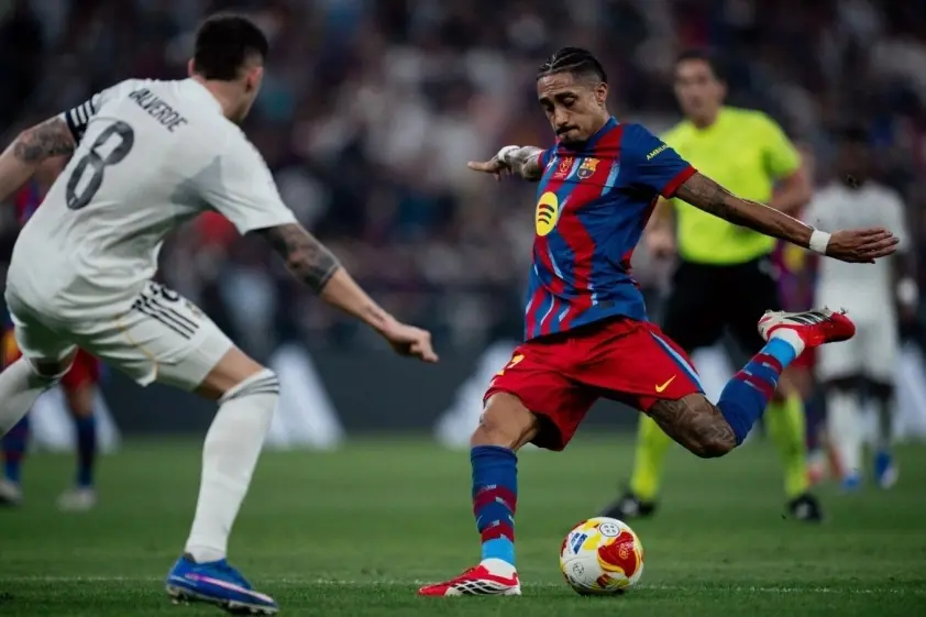 Tin chuyển nhượng 24/1: Chelsea nhắm Maguire, MU chuẩn bị đón tiền vệ mới