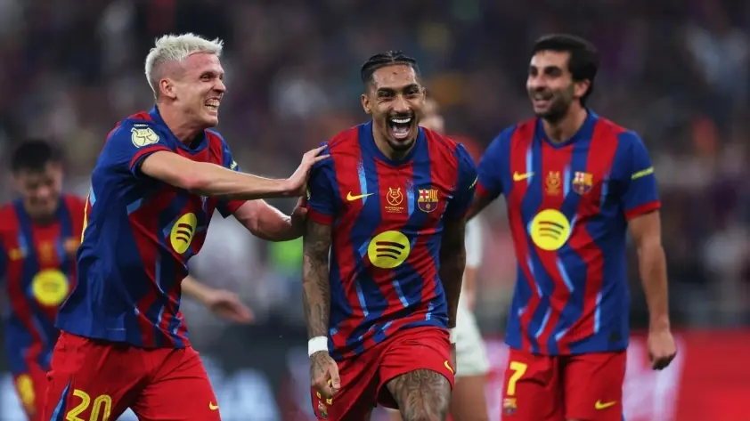 Barcelona san bằng kỷ lục ghi bàn của Cristiano Ronaldo