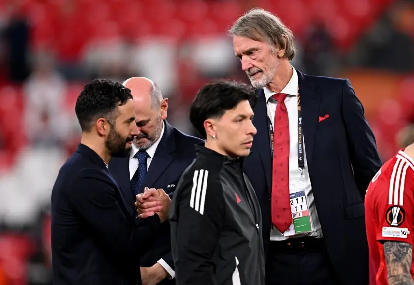 MU chính thức chia tay HLV Ruben Amorim