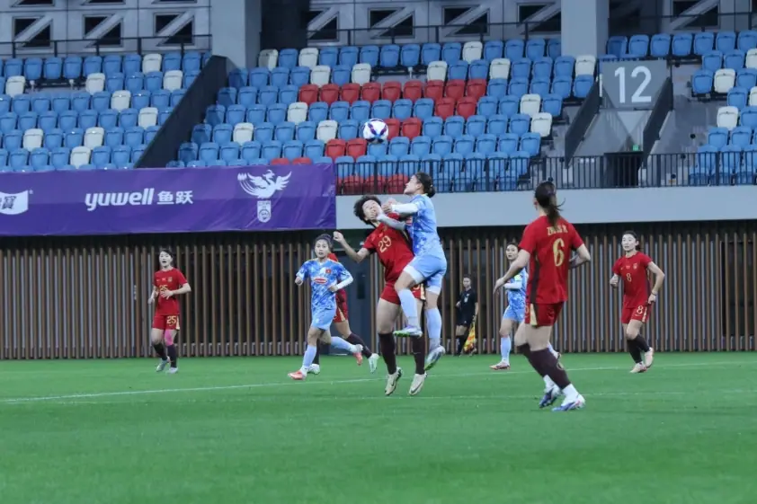 Truyền thông Trung Quốc nói gì sau khi thắng 6-1 trước Việt Nam?