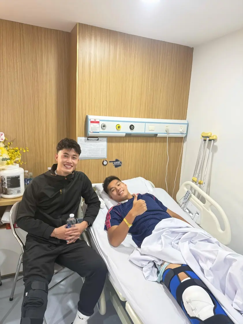 “Đứt dây chằng, Thái Sơn lập tức nhắc đến một cái tên”