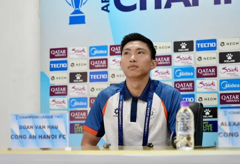 Đoàn Văn Hậu chính thức tái xuất sau chấn thương