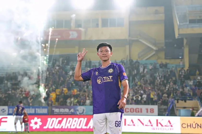 Cựu sao U23 Việt Nam tái hợp Hà Nội FC