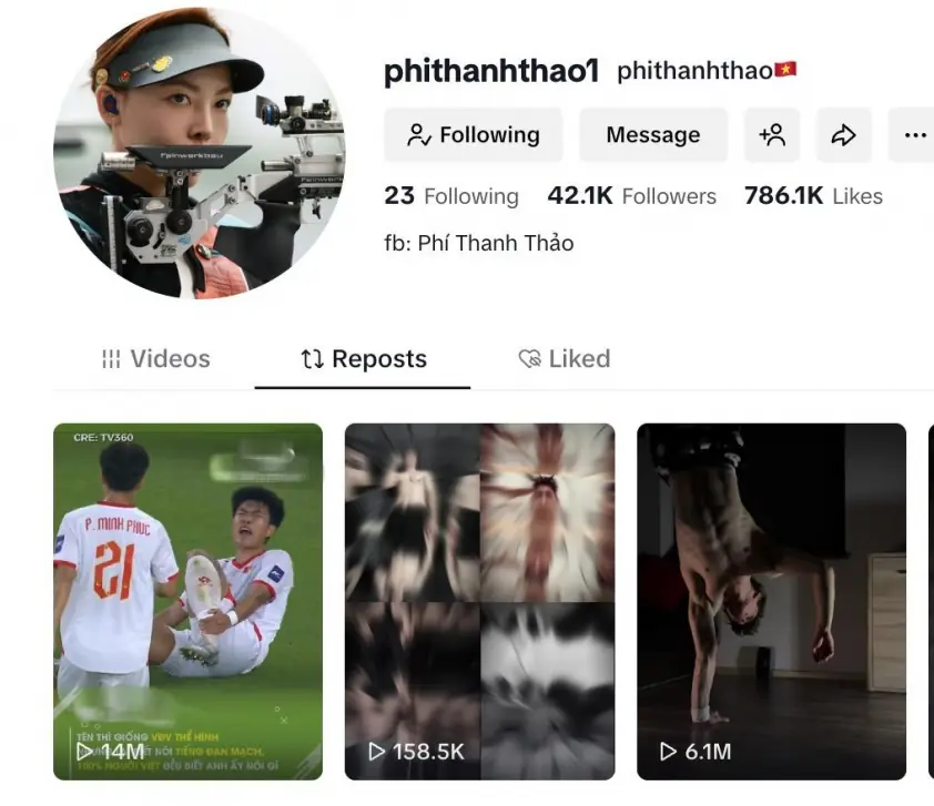 Trung vệ Lý Đức bị phát hiện hẹn hò ‘ngọt ngào’ với xạ thủ Phí Thanh Thảo