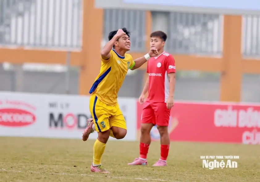 SLNA tạo cơ hội cho 2 tài năng trẻ tại V-League