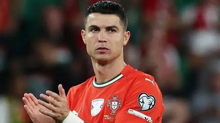 HLV Bồ Đào Nha nói gì về thời điểm Ronaldo giải nghệ?