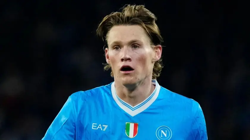 Scott McTominay chia sẻ khi MU hỏi mua anh