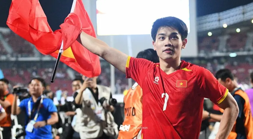 Đình Bắc chiến thắng WeChoice 2025: ‘Gen bản lĩnh’ khiến fan phấn khích