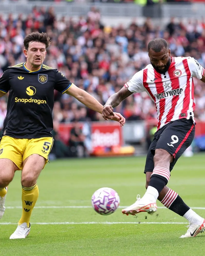 Carrick nắm quyền MU, tái hiện thương vụ 71 triệu bảng hấp dẫn