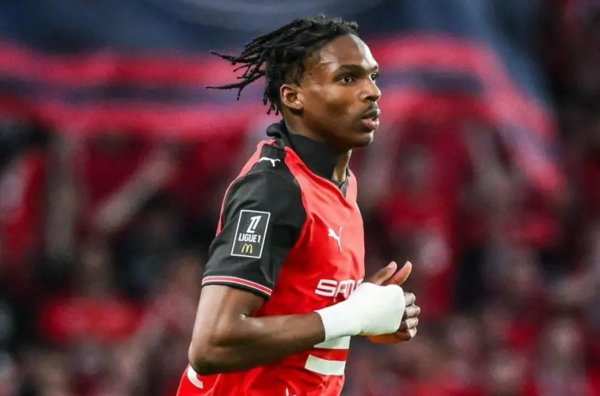 Liverpool xác nhận ‘bom tấn’ khiến Chelsea sốc nặng!