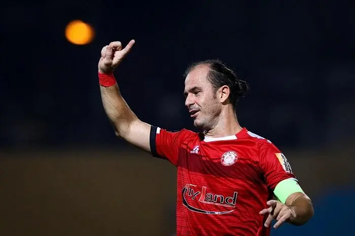 “Tiền đạo nhập tịch Việt Nam và cơ hội thăng hạng ở tuổi U50”