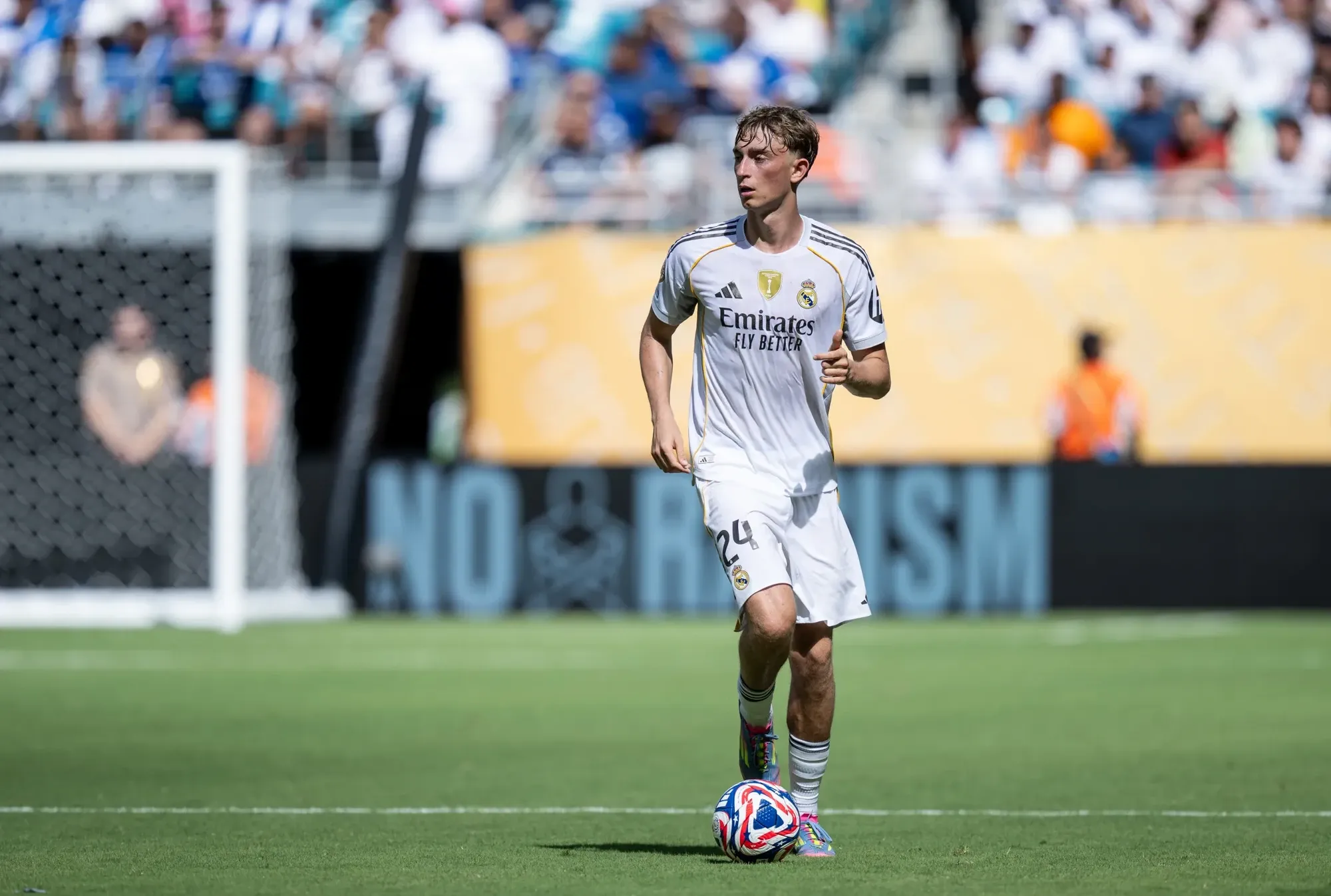 Real Madrid nhận cú sốc lớn trong cuộc đua vô địch La Liga