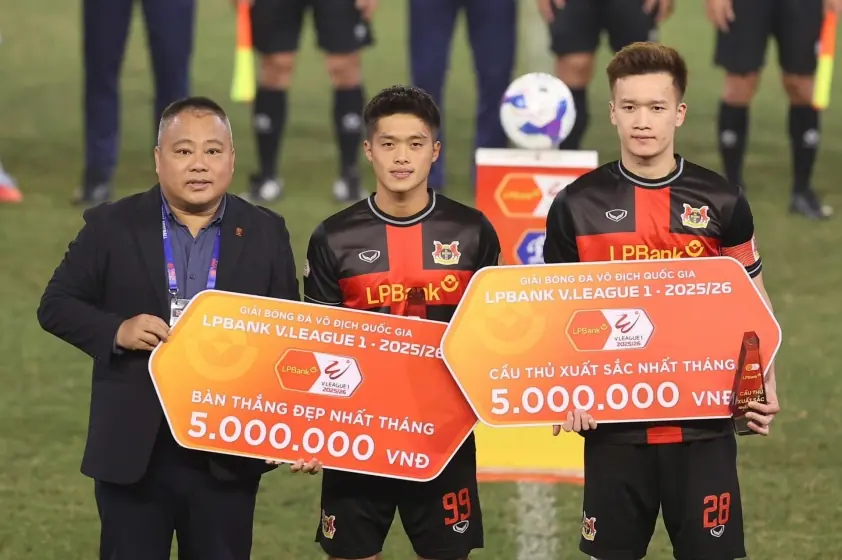 “Hai cầu thủ U23 Việt Nam tỏa sáng trong trận ‘Super Sunday'”