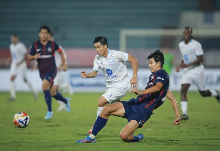 “HLV Bồ Đào Nha chia sẻ cảm xúc sau khi Nam Định vào bán kết ĐNÁ”