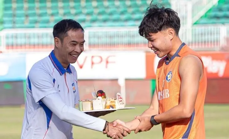 Đội nào ở V-League có nguy cơ xuống hạng lớn nhất?