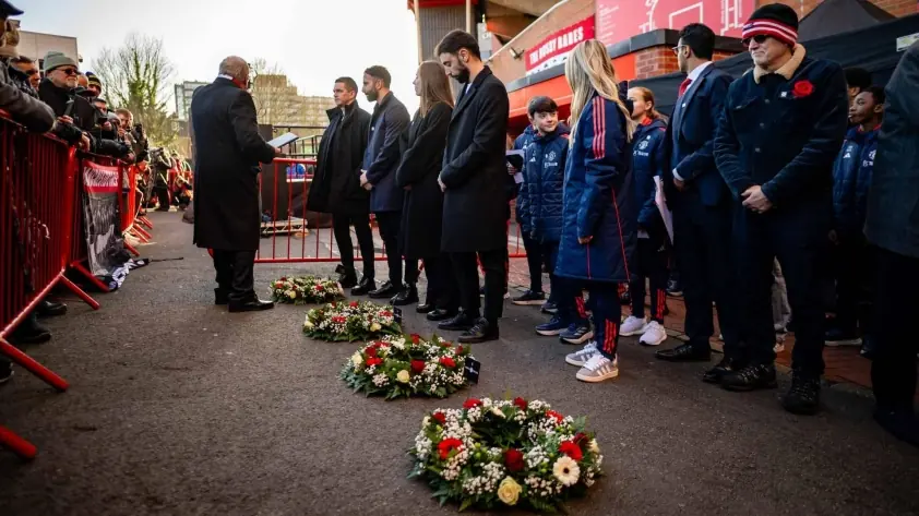 MU tưởng niệm thảm kịch Munich: Ngày đen tối nhất lịch sử CLB