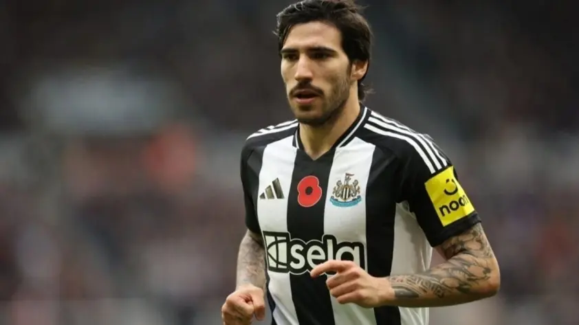 Newcastle công bố giá bán ‘Pirlo đệ nhị’ cho MU