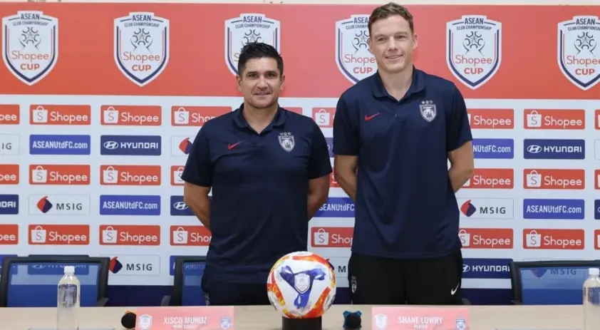 HLV Tây Ban Nha nhắc nhở đội nhà về tài năng của Xuân Sơn