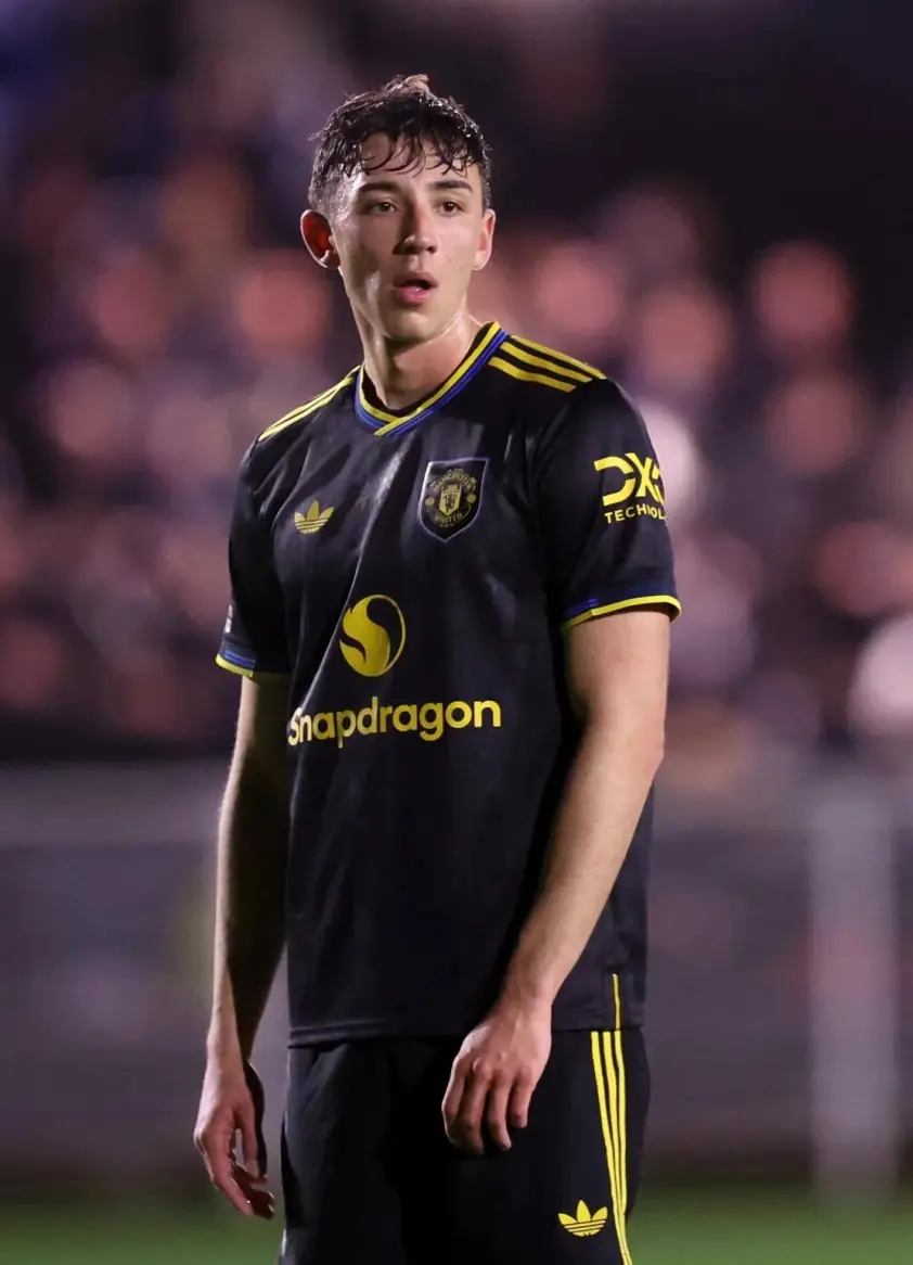 MU chia tay 12 cầu thủ trong kỳ chuyển nhượng mùa đông