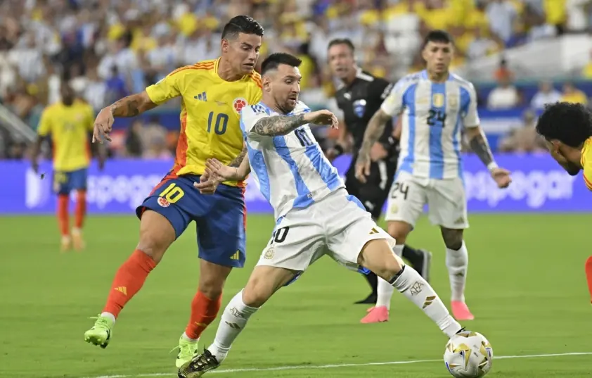 Messi hội ngộ cầu thủ xuất sắc nhất Nam Mỹ ở MLS