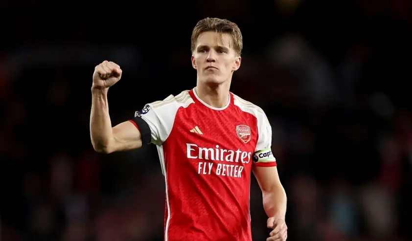 Đội trưởng Arsenal bất đồng với Arteta, sắp gia nhập MU?