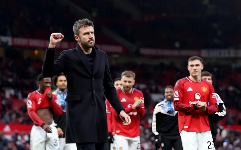 CĐV Man United vui mừng khi Garnacho bị loại khỏi Carabao Cup