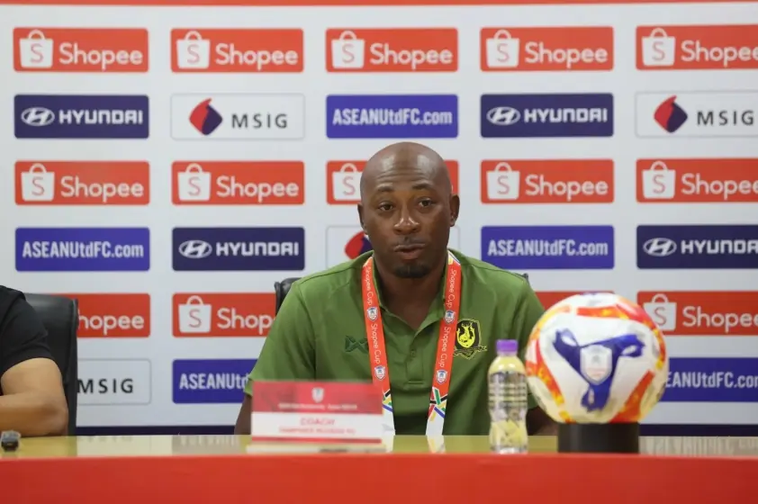 HLV Singapore khen ngợi Đình Bắc và CLB CAHN